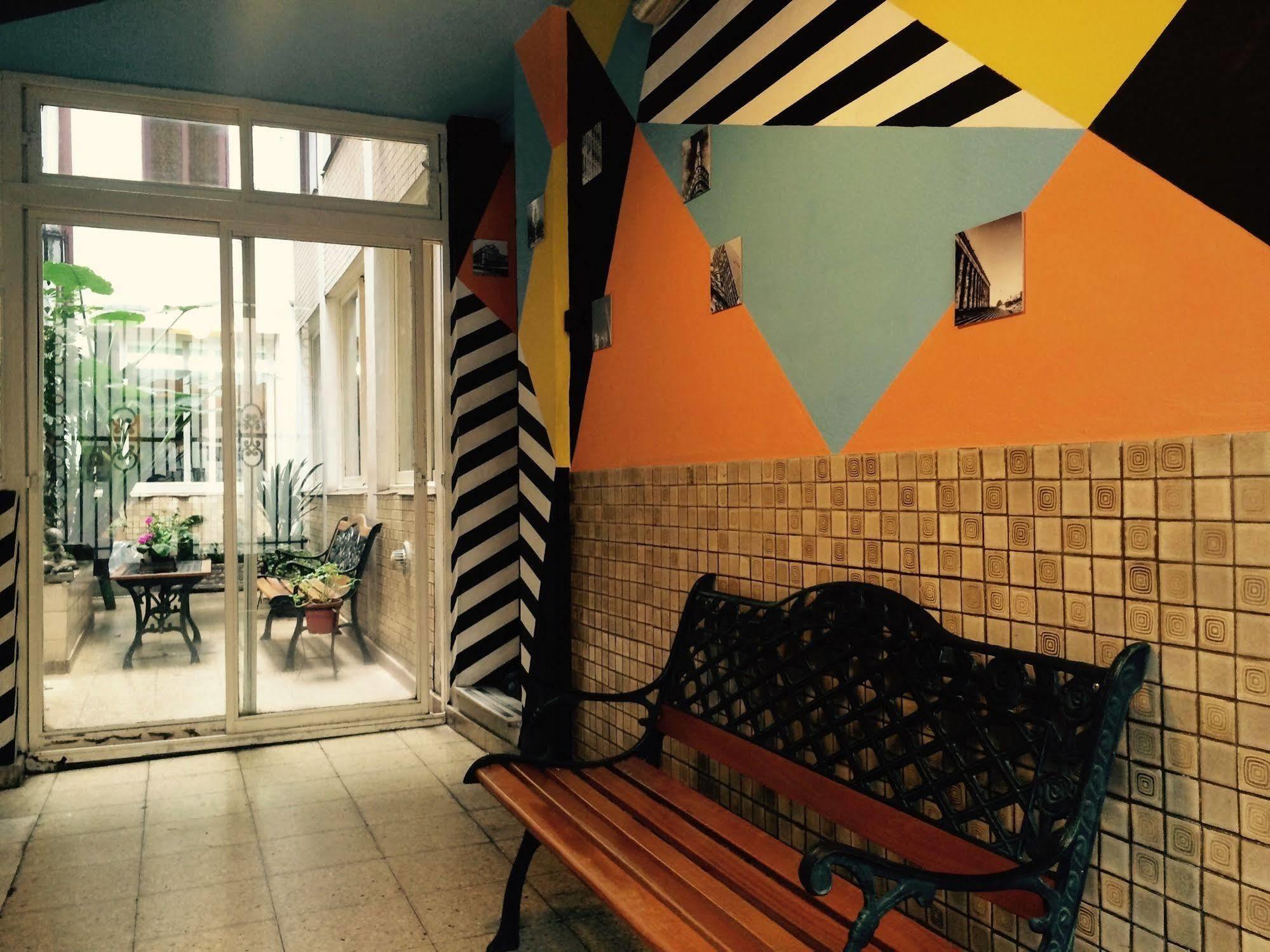 Petit Recoleta Hostel Буэнос-Айрес Экстерьер фото